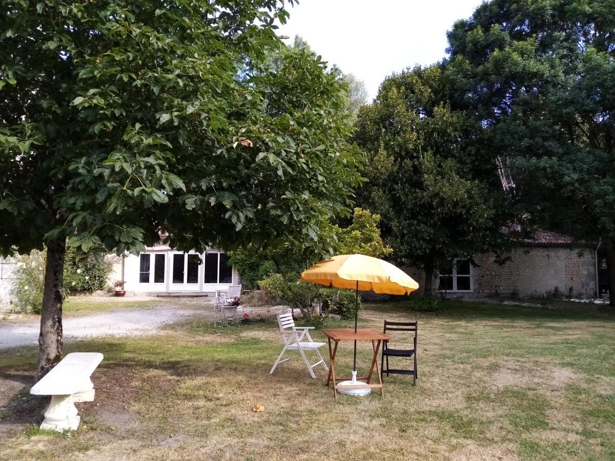 مبيت وإفطار Lachaise Domaine De Pladuc المظهر الخارجي الصورة