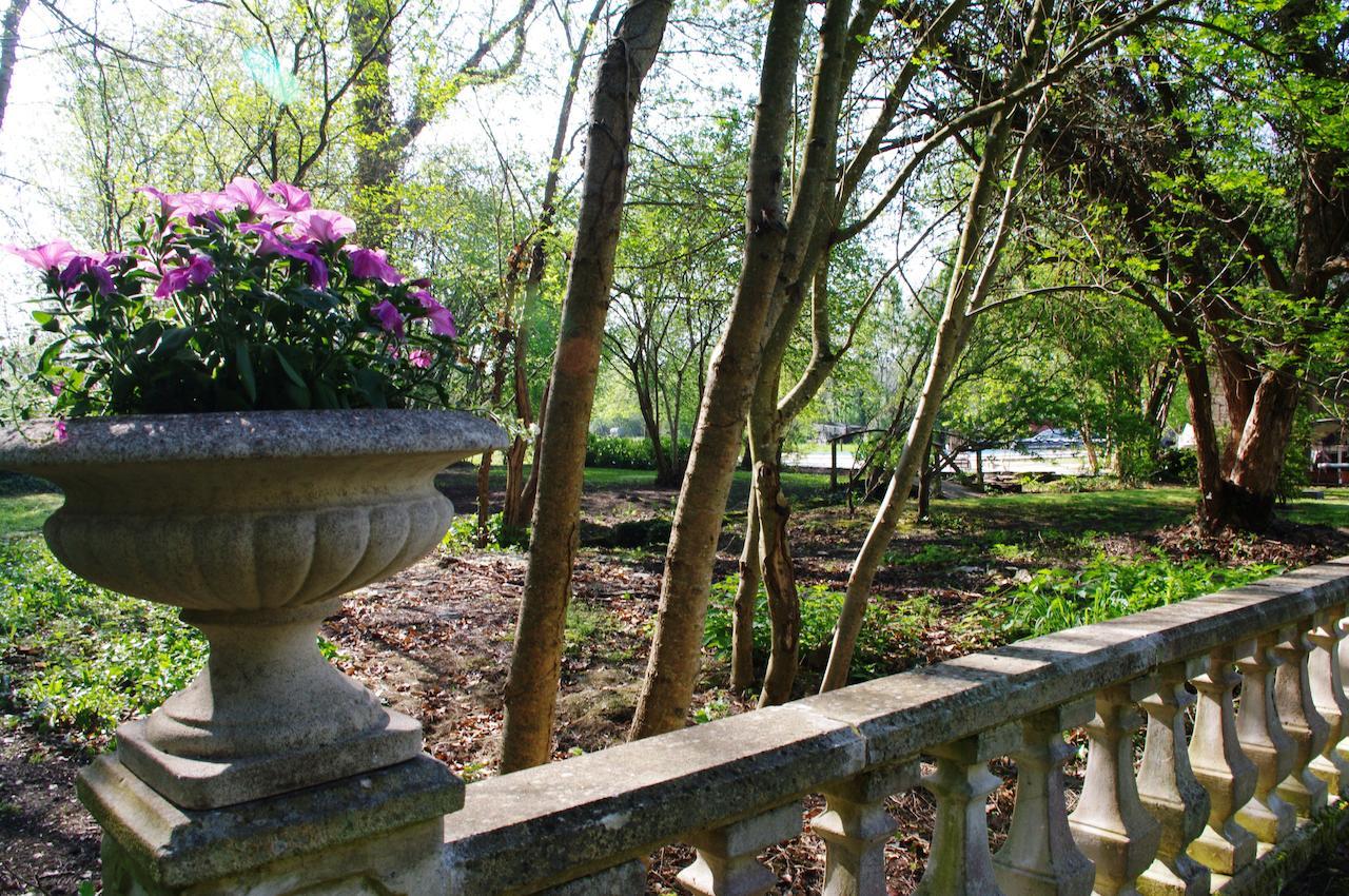 مبيت وإفطار Lachaise Domaine De Pladuc المظهر الخارجي الصورة